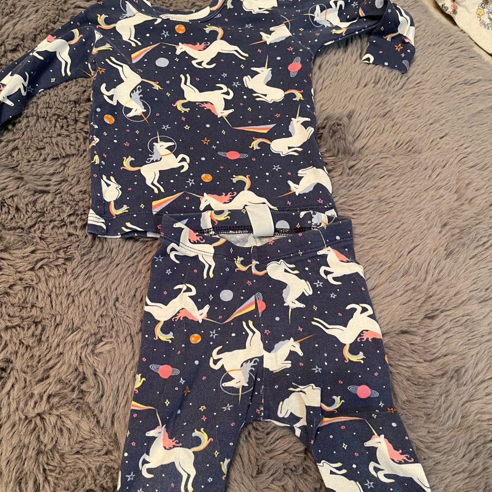 Baby Gap Long Sleeve Pajamas 6-12 Months